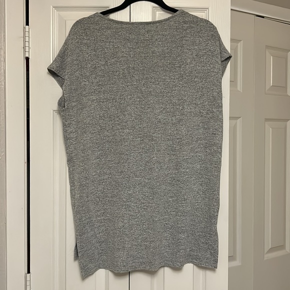 Grey Daily / Ritual top - Picture 2 of 3